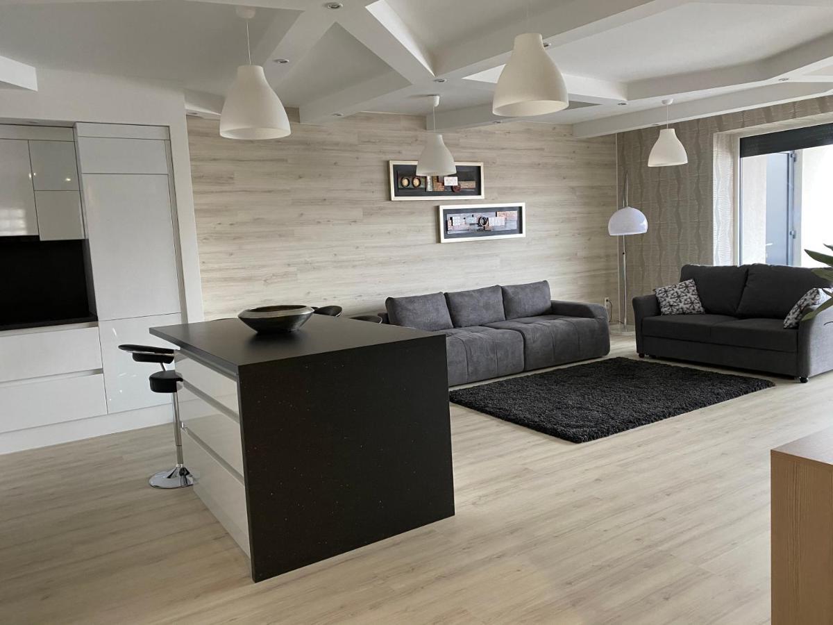 Parizsi Udvar I. Apartment Debrecen Exterior foto